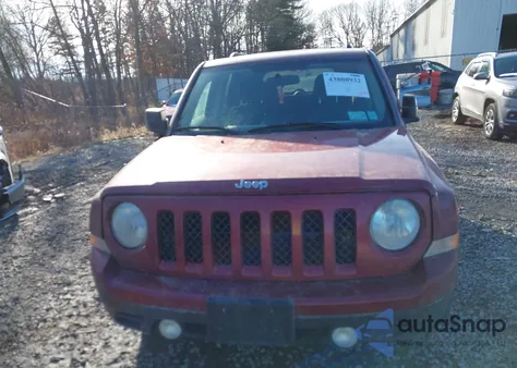 2012 Jeep Patriot Latitude z USA, uszkodzony, nr VIN 1C4NJRFB7CD539986